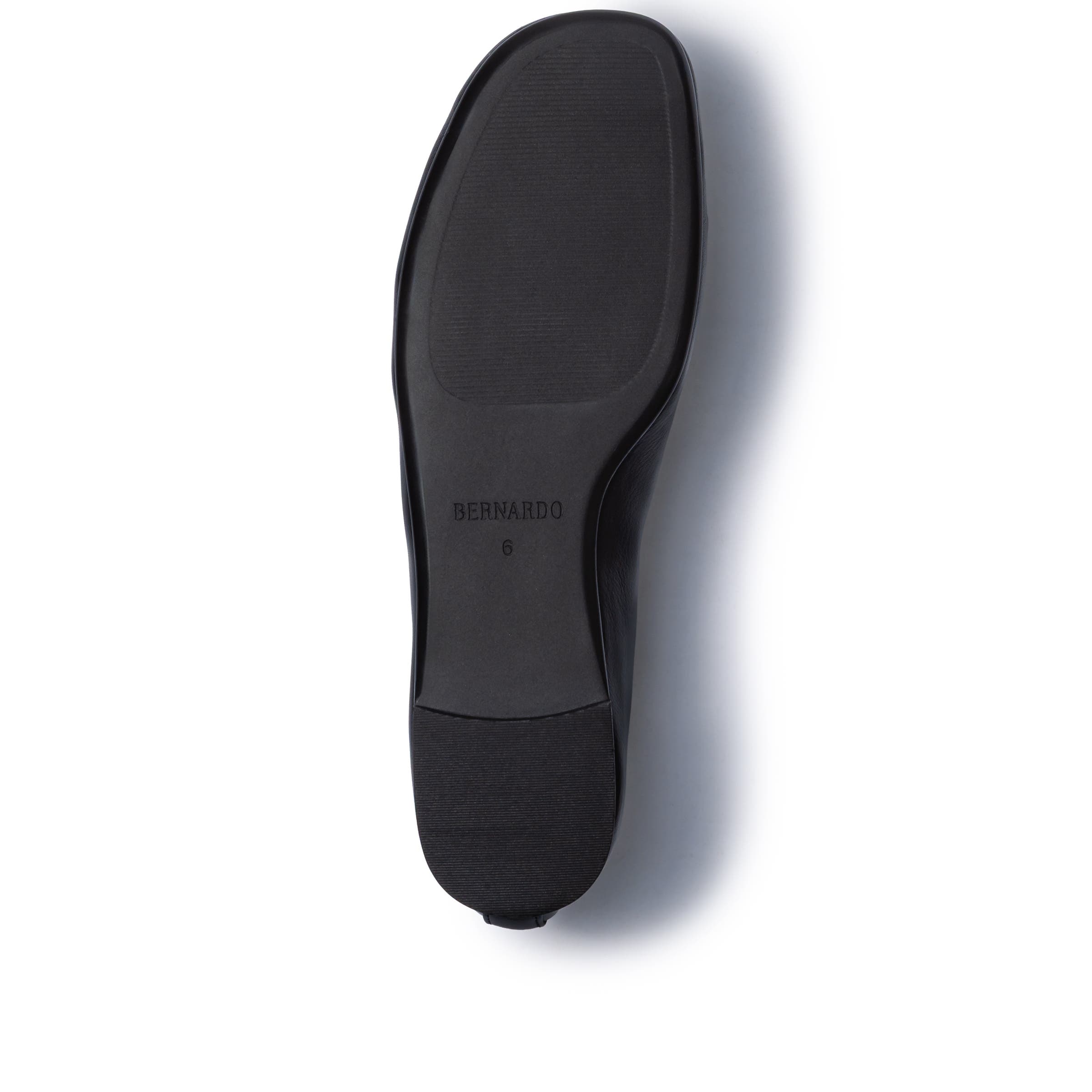 Bernardo Footwear Meredith Ballet Flat, Alternate, color, Black
