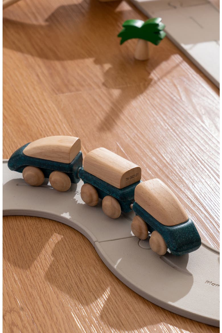 Hybrid Train, Alternate, color, ASSORTED