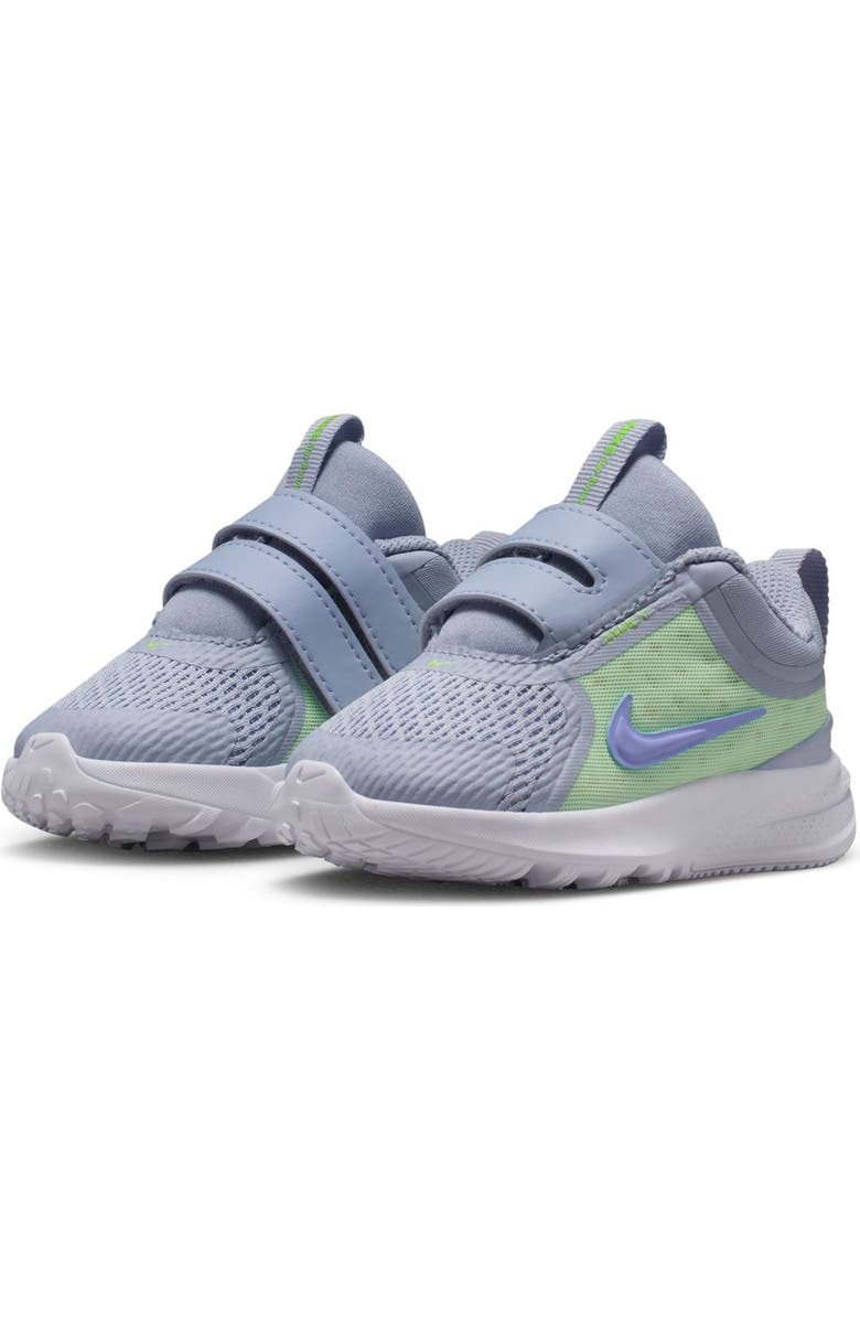 Nike Kids' Star Runner 5 Sneaker, Main, color, Ghost/ Light Thistle/ Volt
