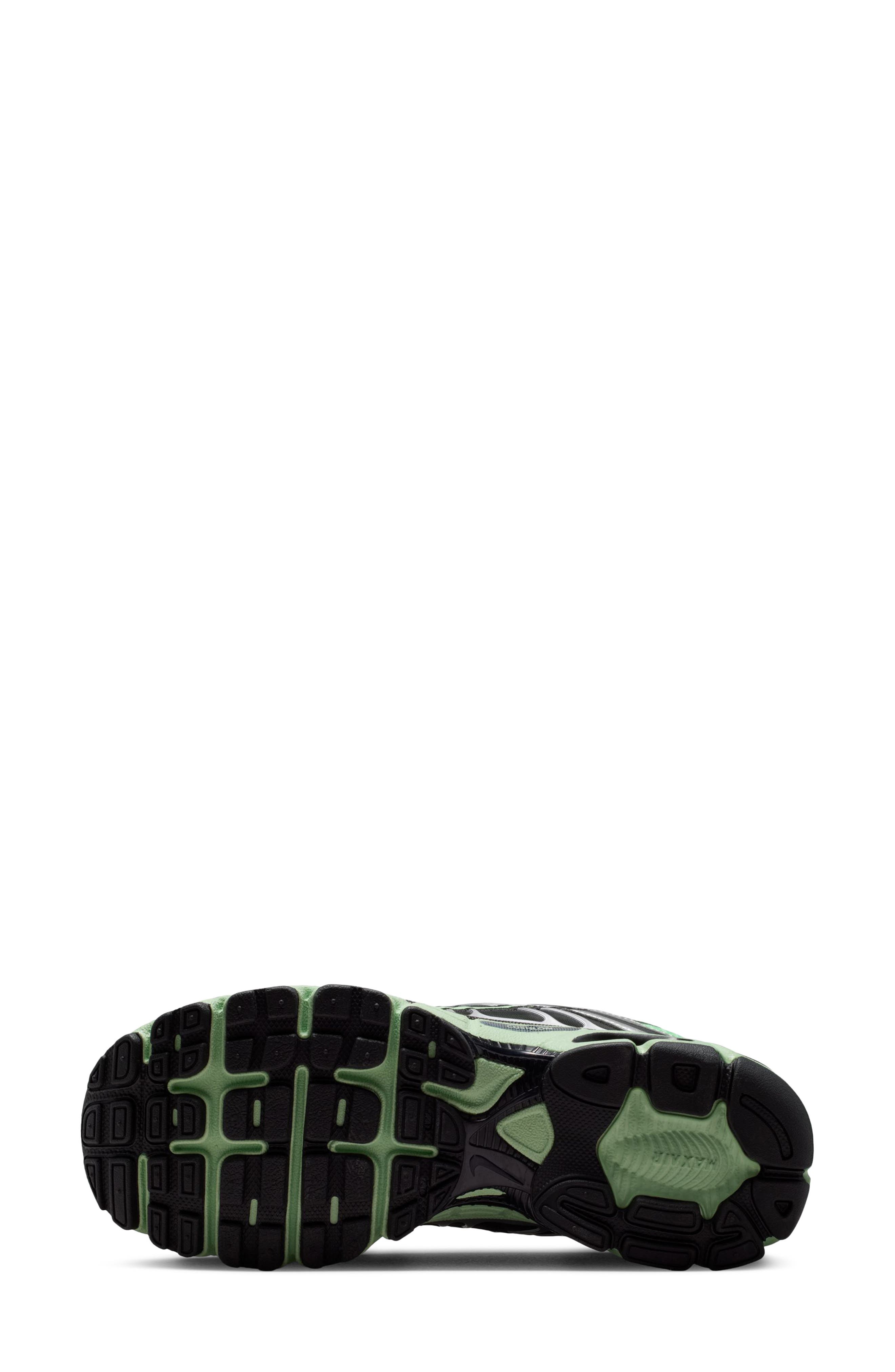 Air Max Moto 2K Sneaker, Alternate, color, 304 ILLGRE/CUCCLM