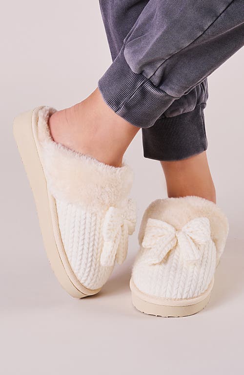 Minnetonka Bowelle Faux Fur Scuff Slipper In White