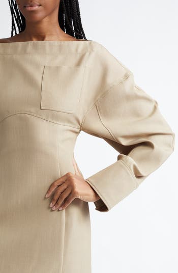 ワンピース JACQUEMUS 'La robe chemise Casaco' dress JACQUEMUS La Robe Chemise Casaco in Beige | FWRD