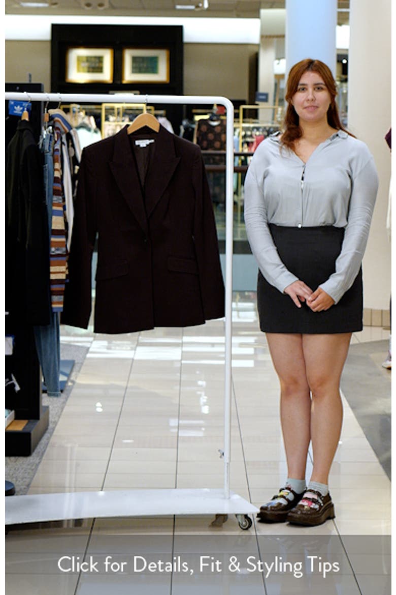 Essential Sculpt Suit Blazer video