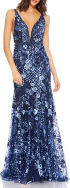 Mac Duggal Floral Embellished Sleeveless Plunge Neck Gown