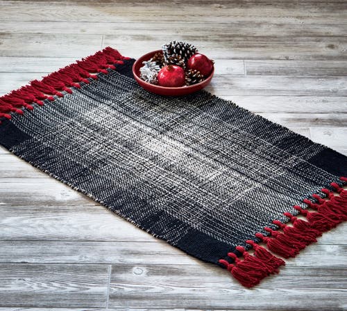 Tag Tessa Black Red Tassels Hand Woven Cotton Indoor Rug In Multi