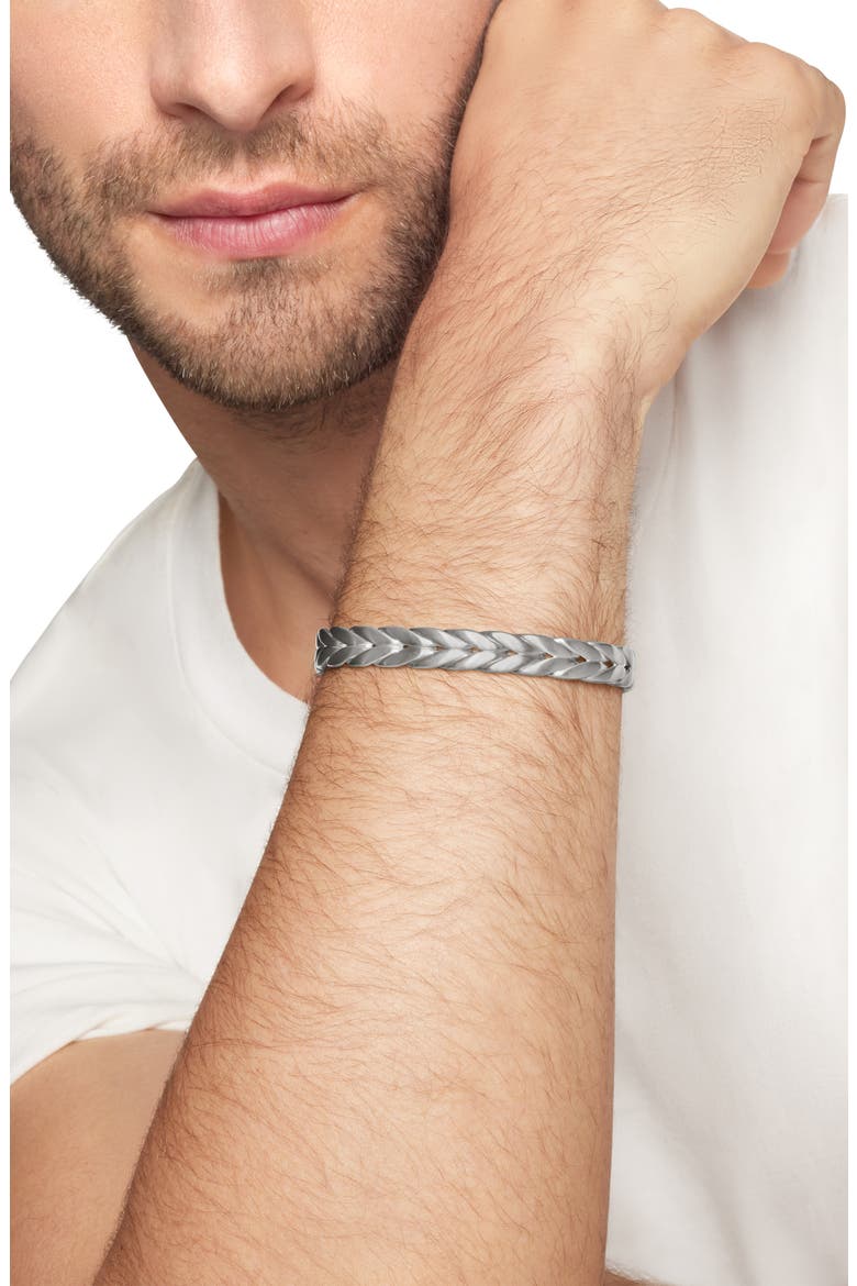 Chevron Cuff Bracelet in Sterling Silver, 9mm, Alternate, color, SILVER