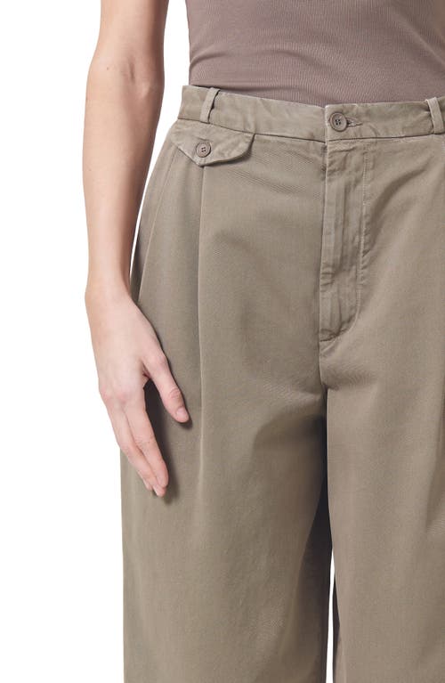 Agolde Becker Pleated Relaxed Fit Twill Chinos In Bark