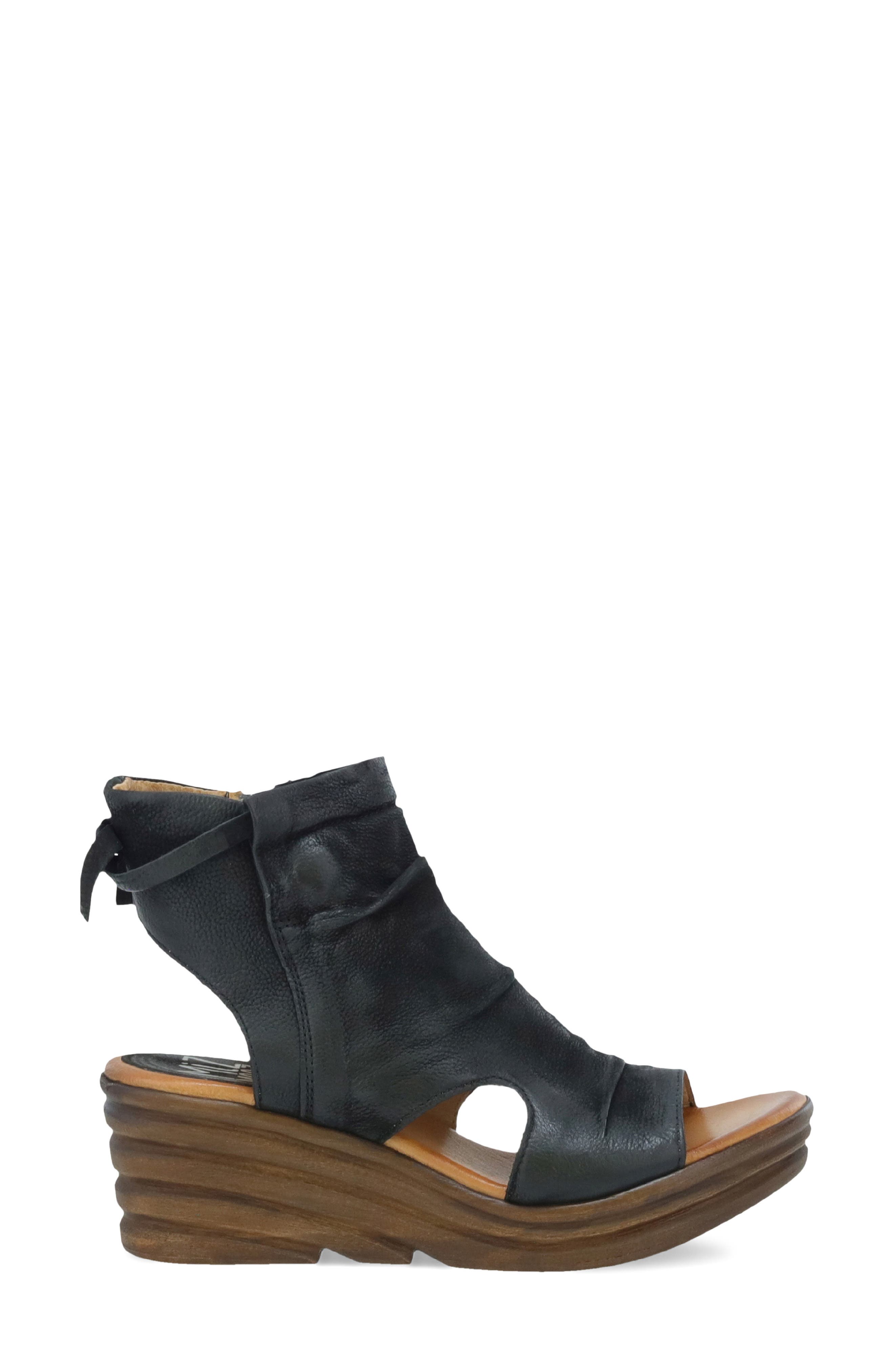 Anna Slouch Wedge Sandal, Alternate, color, BLACK