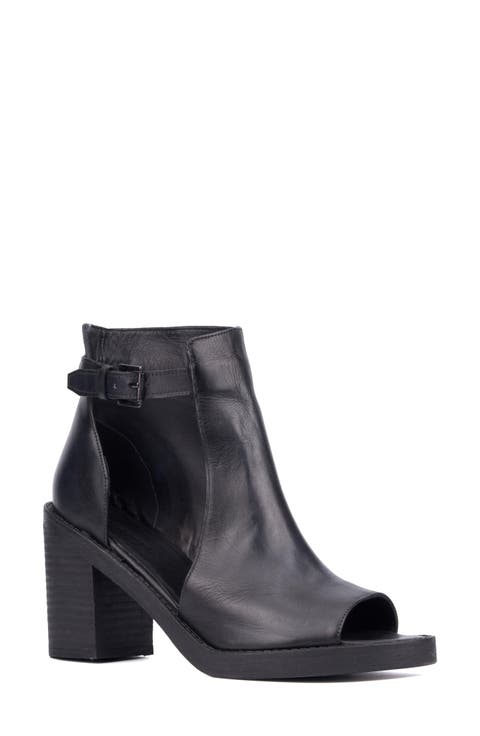 Laverne Block Heel Sandal (Women)