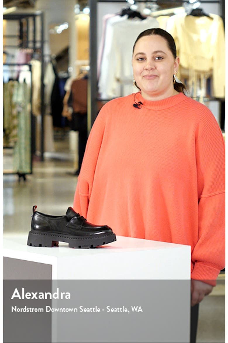 Genial Stud Leather Platform Loafer video