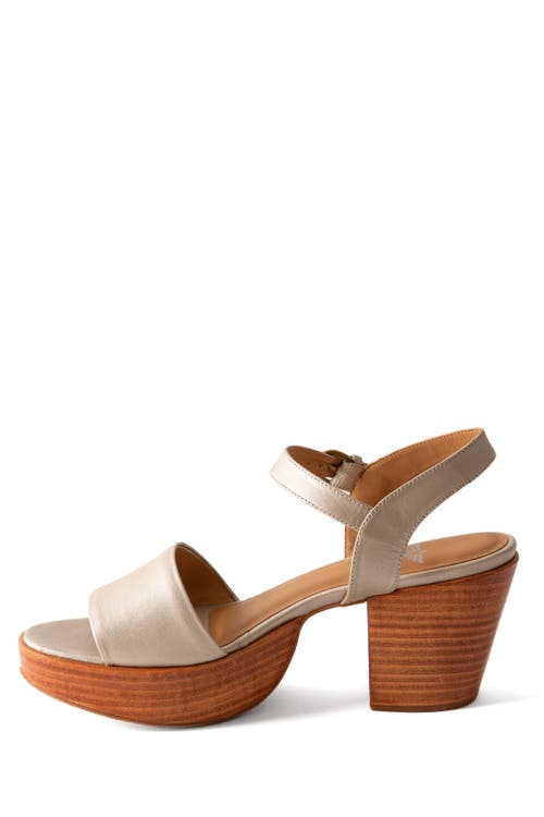 Fortress Hannah Platform Clog Sandal