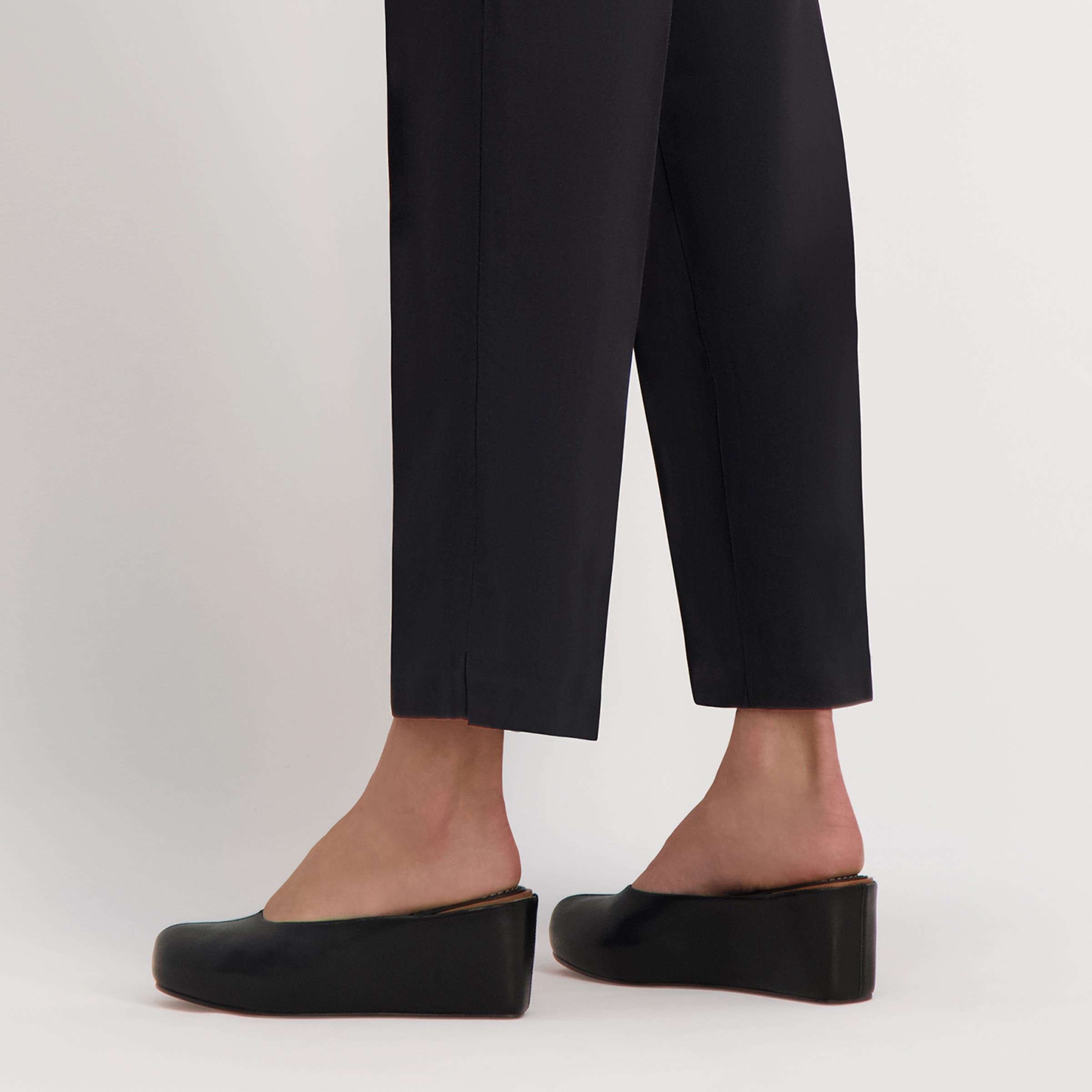 Bernardo 1946 Footwear Vivi Wedge, Alternate, color, Black