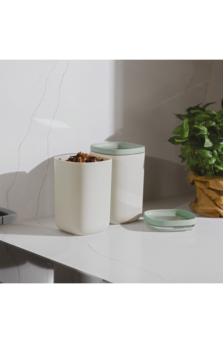 BergHOFF Leo Balance 2-Piece Large Covered Food Container Set, Alternate, color, Grey