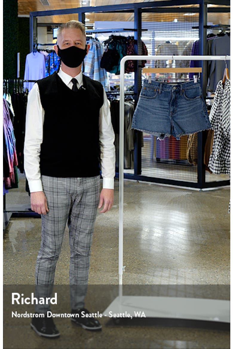 The Perfect Jean Short Tencel® Lyocell Edition video