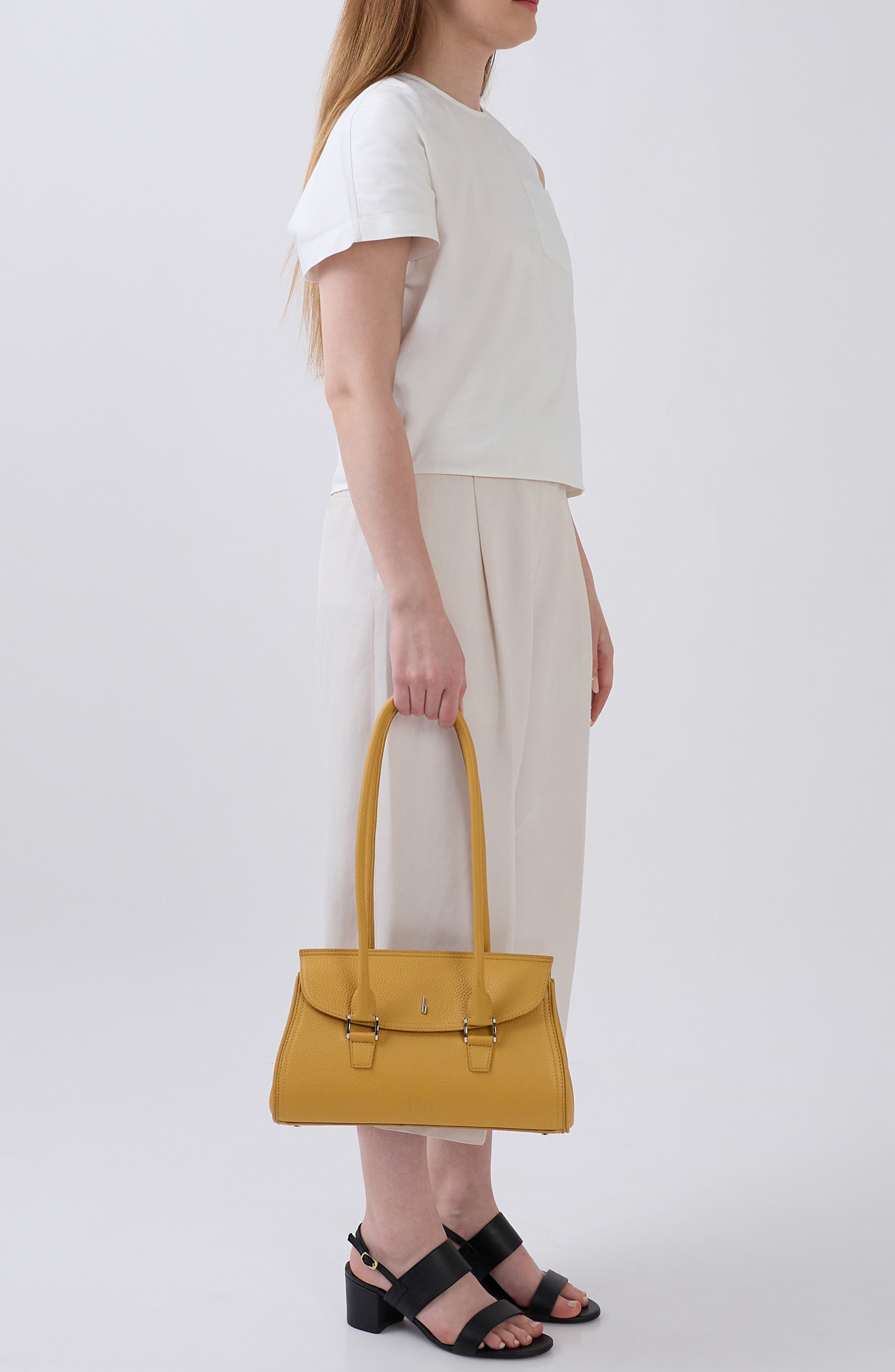 Coco Baguette Pebble Leather Shoulder Bag, Alternate, color, BISQUE