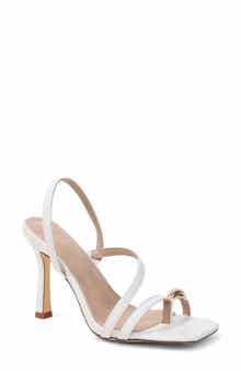 Hildegarde Toe Loop Sandal