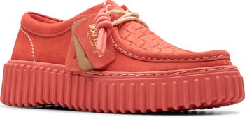 Clarks® Torhill Bee Chukka Sneaker (Women) | Nordstrom