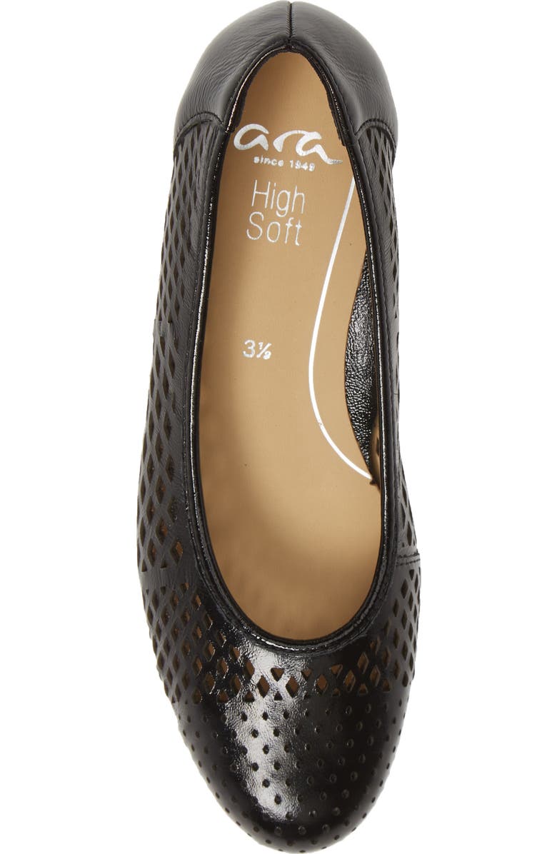 ara Venetia Perforated Pump, Alternate, color,