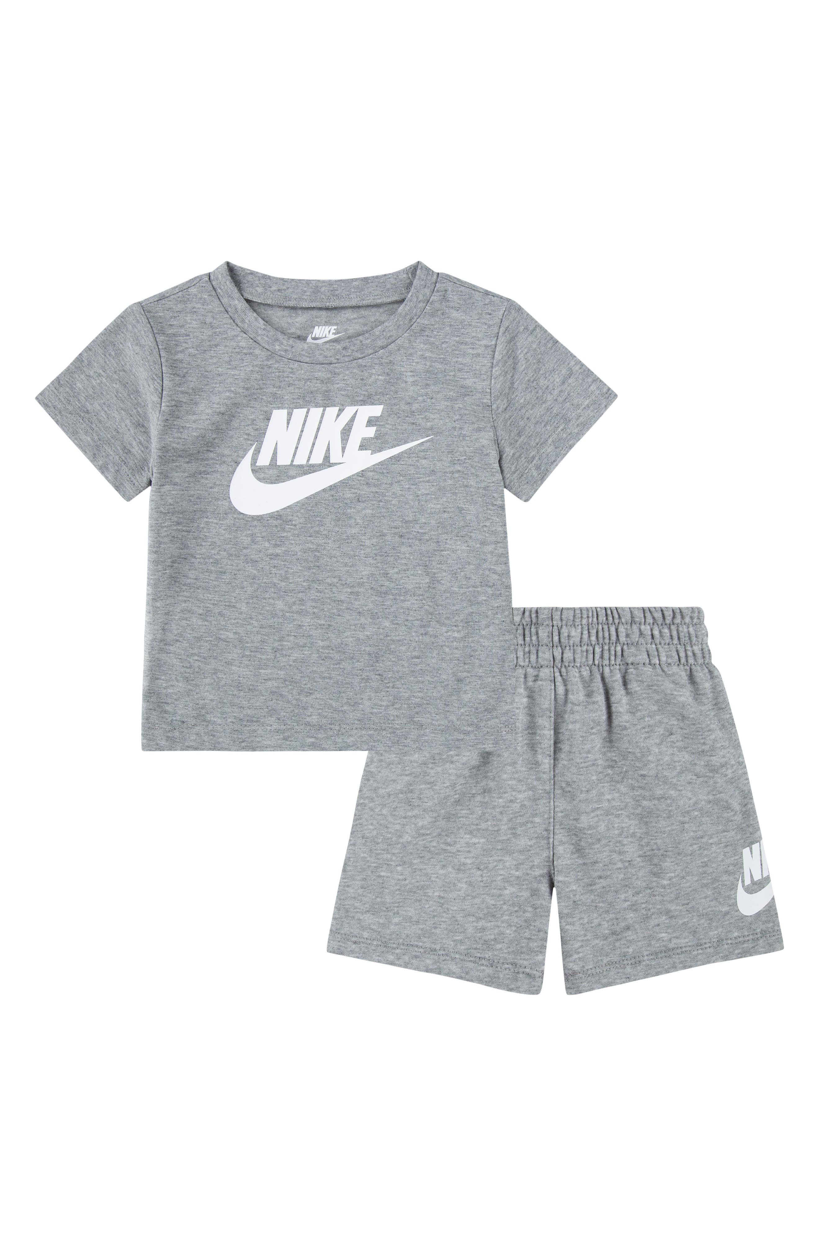 Nike Club Logo T-Shirt & Shorts Set