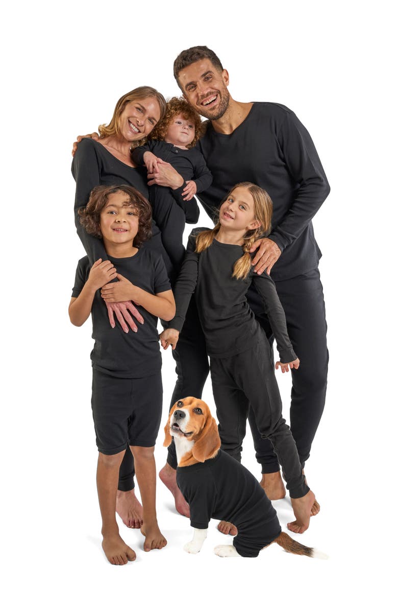 Leveret Kids Short Sleeve Cotton Solid Matching Family Pajamas, Alternate, color, Black