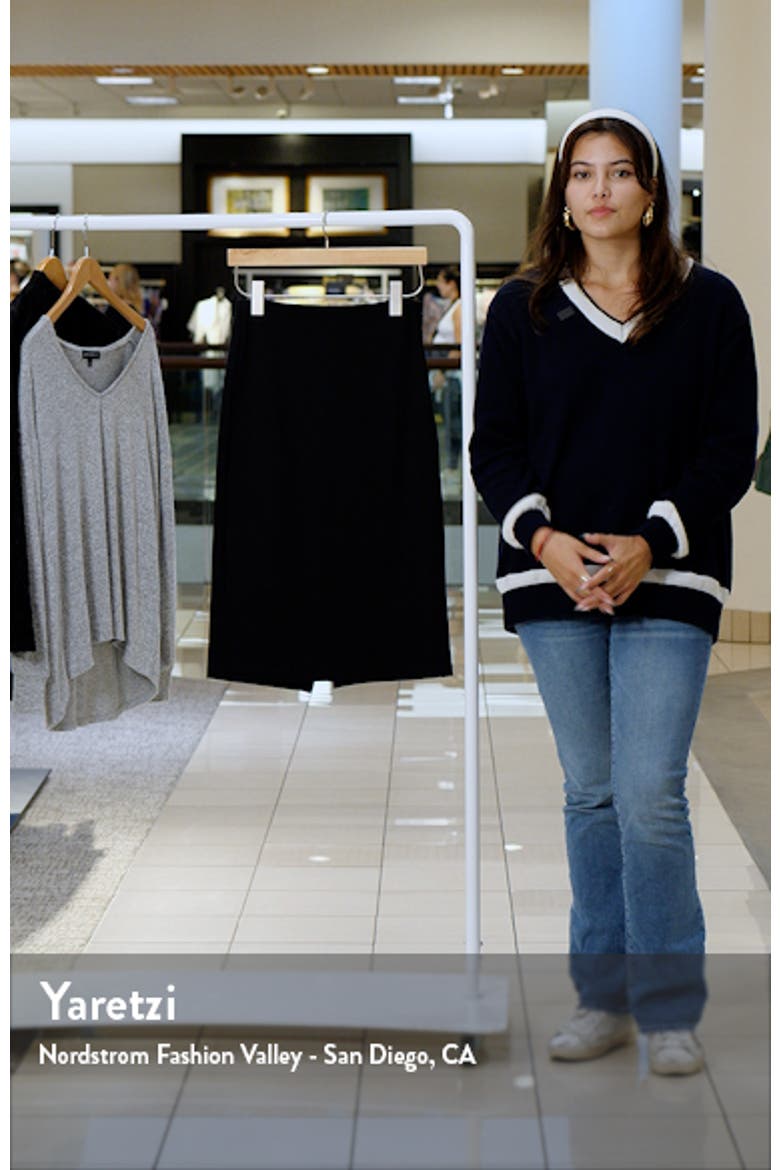 Fitted Pencil Skirt video