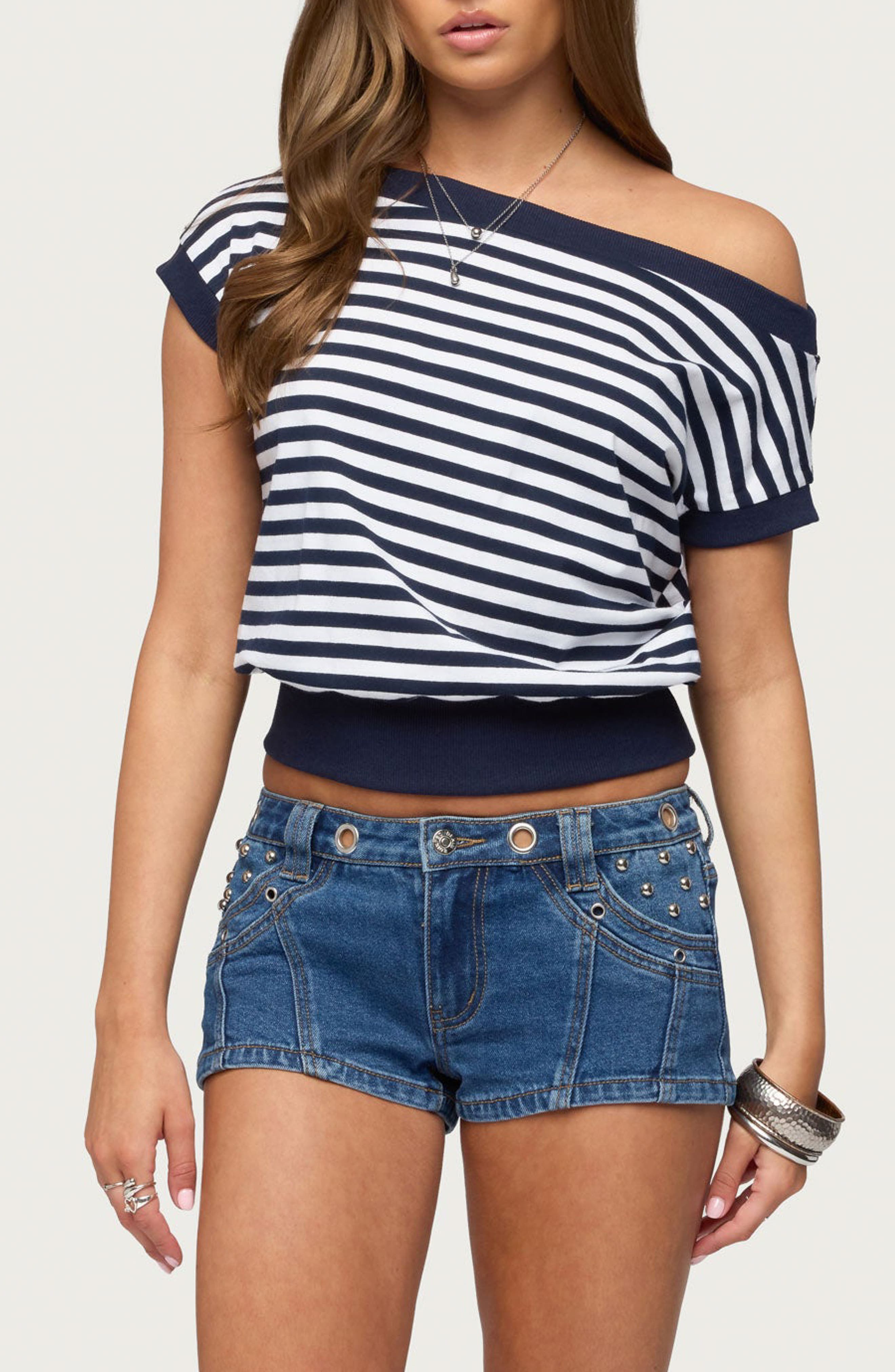 selected NAVY-AND-WHITE