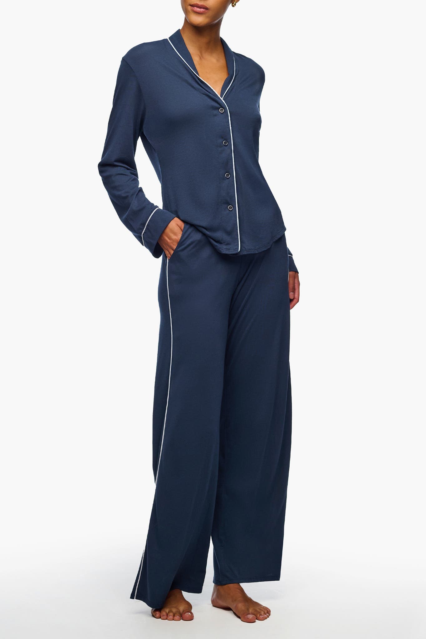 NAVY BLUE/MOON IVORY