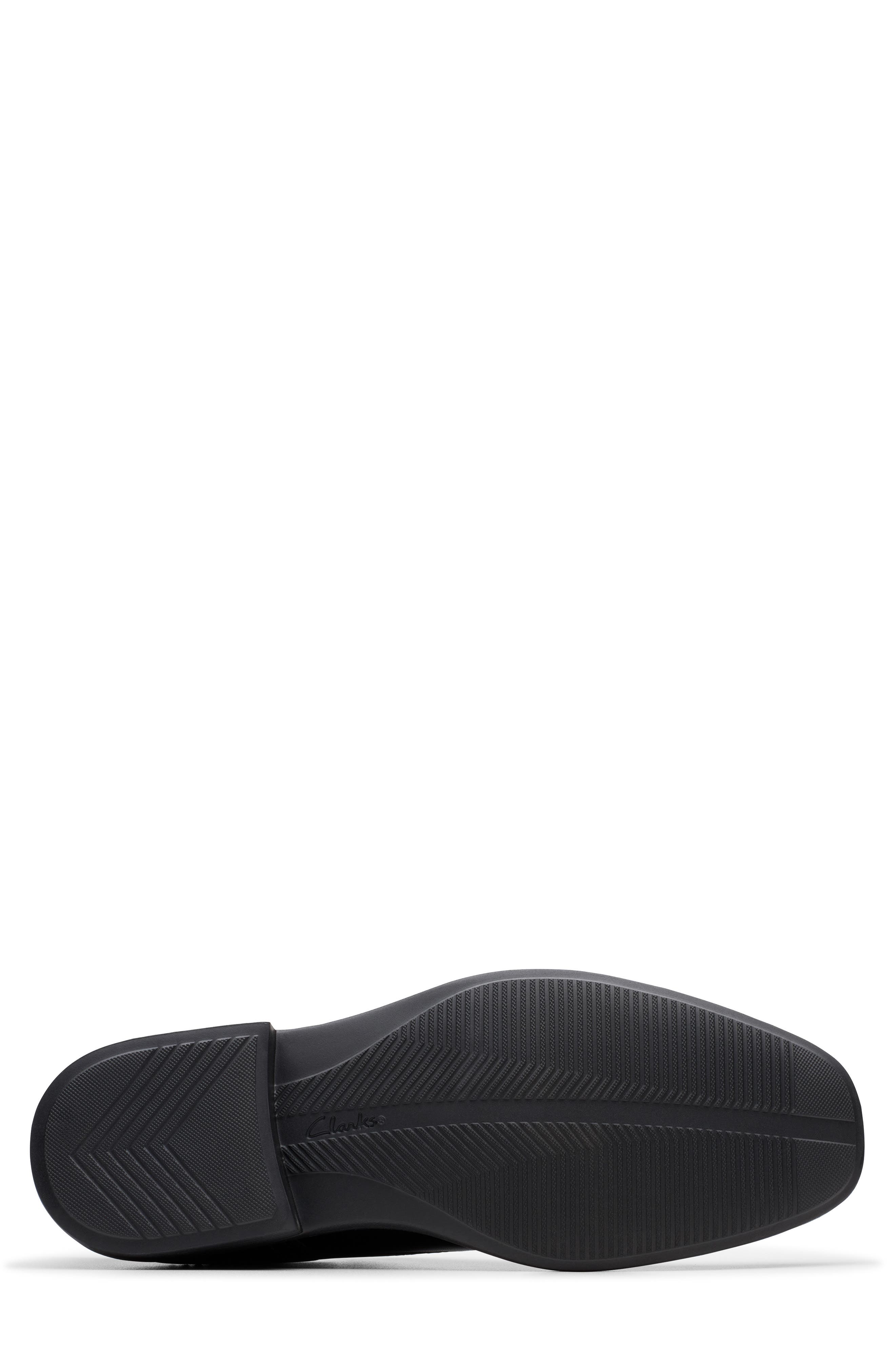 Clarks<sup>®</sup> Dresslite Apron Toe Derby, Alternate, color, Black Leather