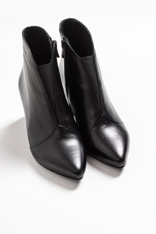 Forever & Always Shoes Finda Leather Block Heel Boot In Black