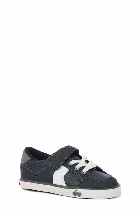 Kids' Connor Sneaker