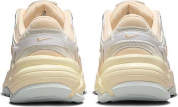 AL8 Sneaker