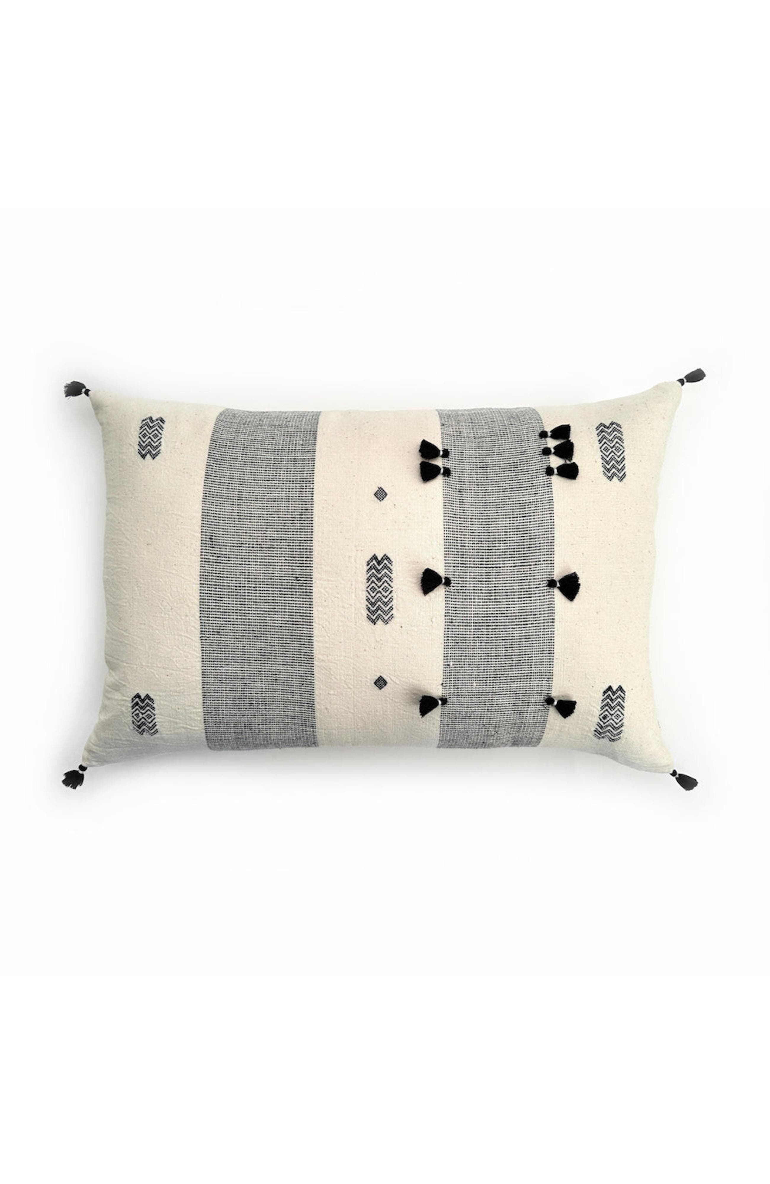 Nimmit Sti Handwoven Pillow - Cover Only in Natural /Black 
