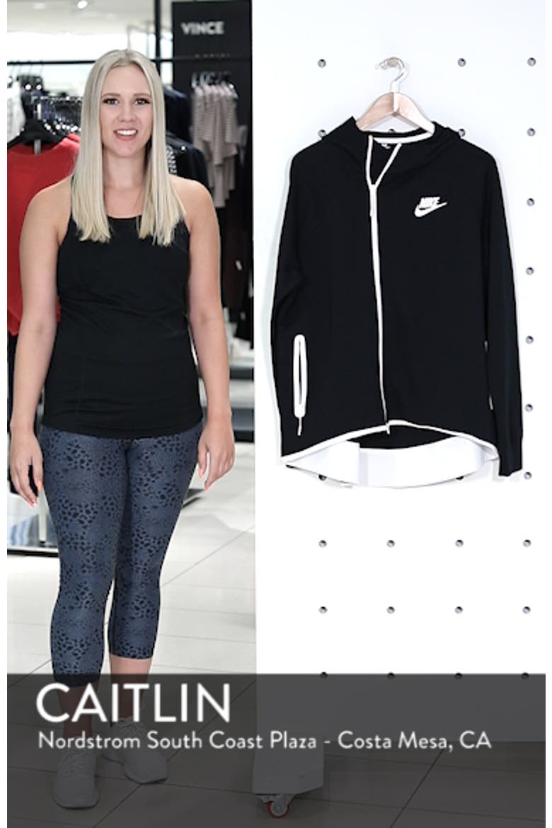 Sportswear Tech Fleece Cape Jacket video