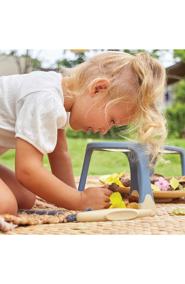 Kaplan Early Learning Company All-Weather Tabletop Magnifier - Set of 2, Alternate, color, Blue