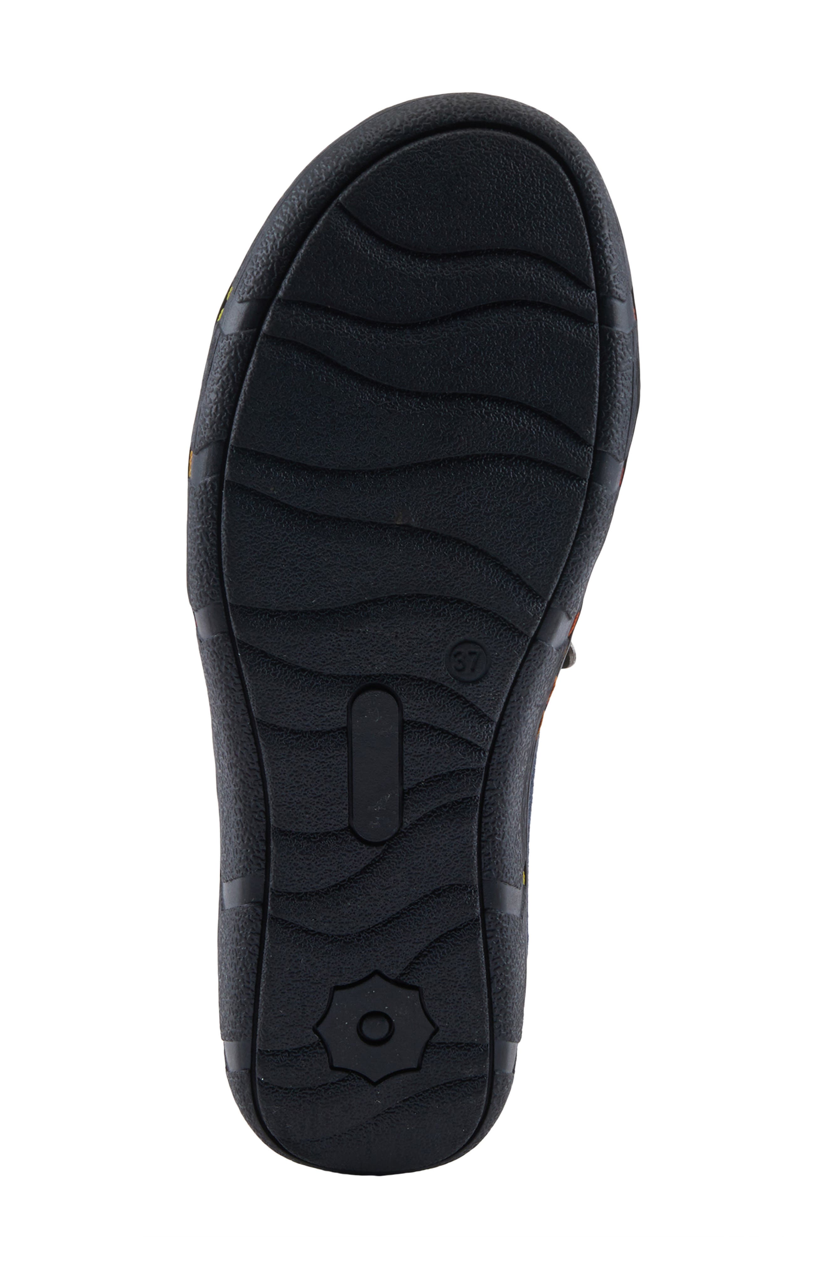 Lata Flat, Alternate, color, NAVY MULTI
