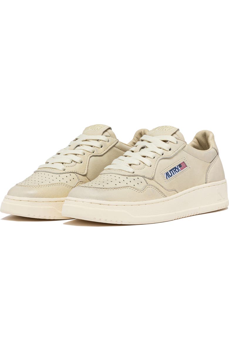 AUTRY Medalist Low Sneaker, Main, color, Winter White Goat
