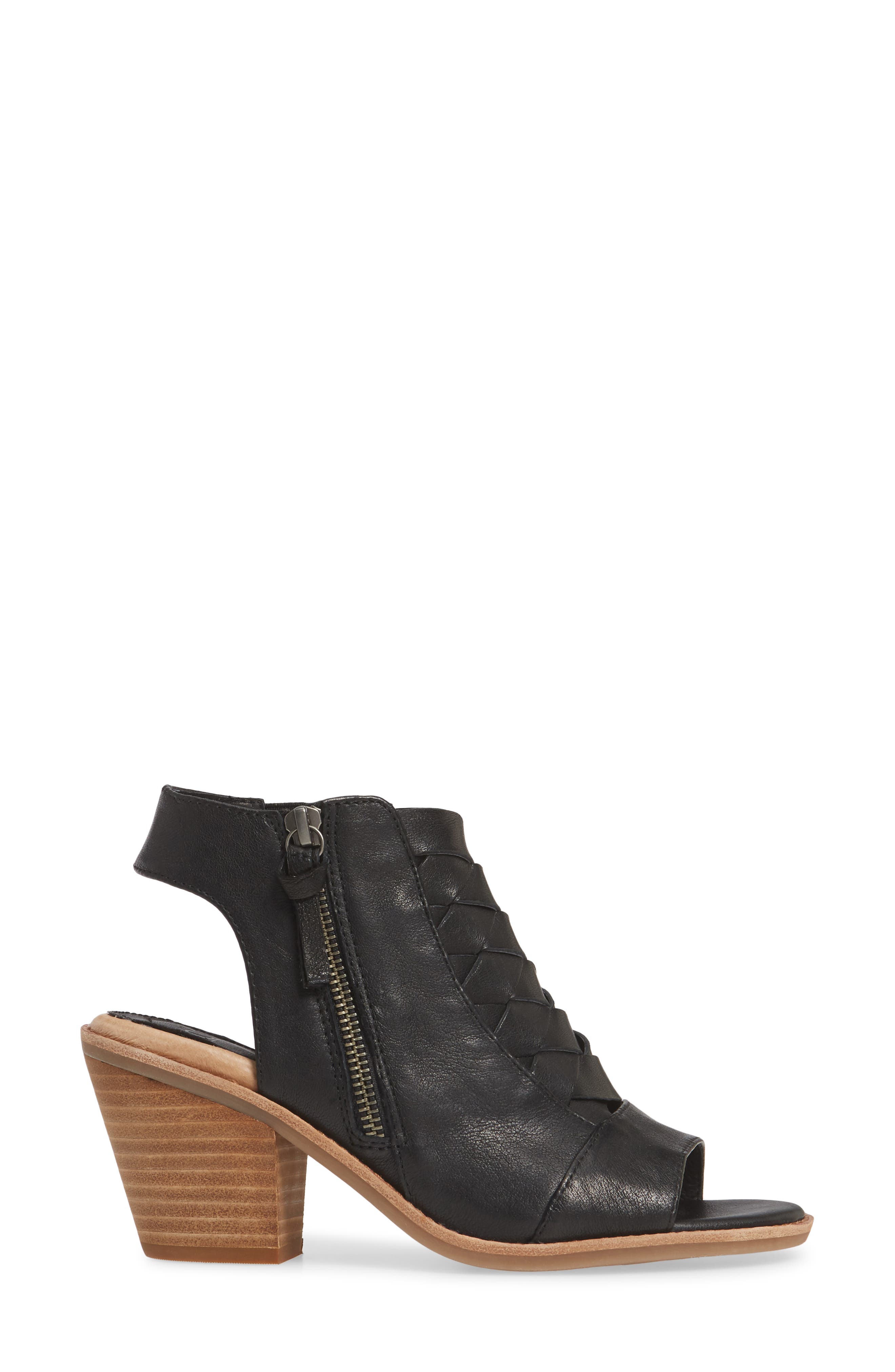 Söfft Mckenna Sandal, Alternate, color, 