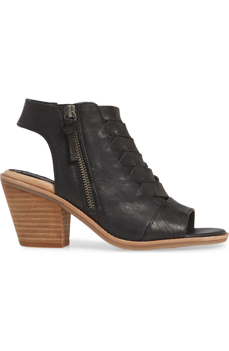 Söfft Mckenna Sandal, Alternate, color,