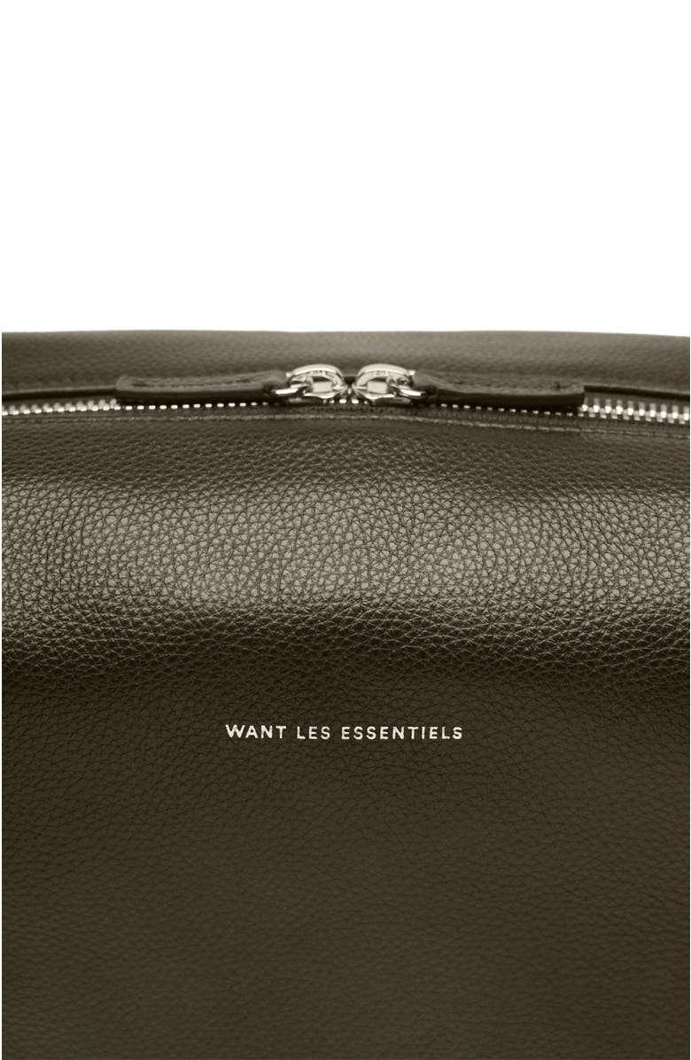 Want Les Essentiels Kenyatta Pebble Grained Leather Toiletry Bag, Alternate, color, Black