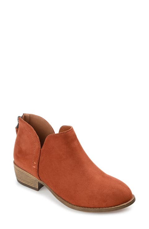 JOURNEE Livvy Ankle Bootie (Women)