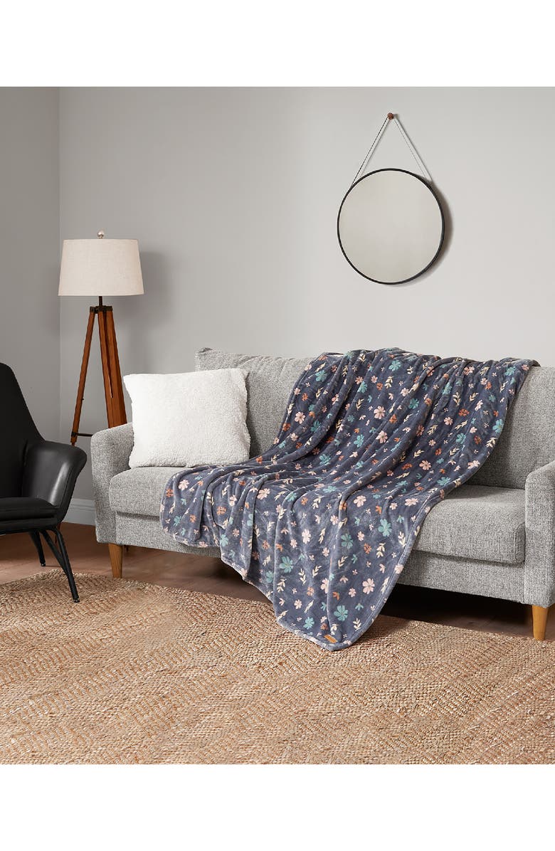 Lucky Brand Cozy Plush Throw Blanket, Alternate, color,