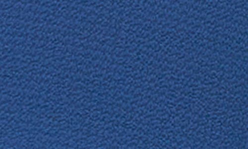 Cece Circle Trim Pintuck Top In Blue