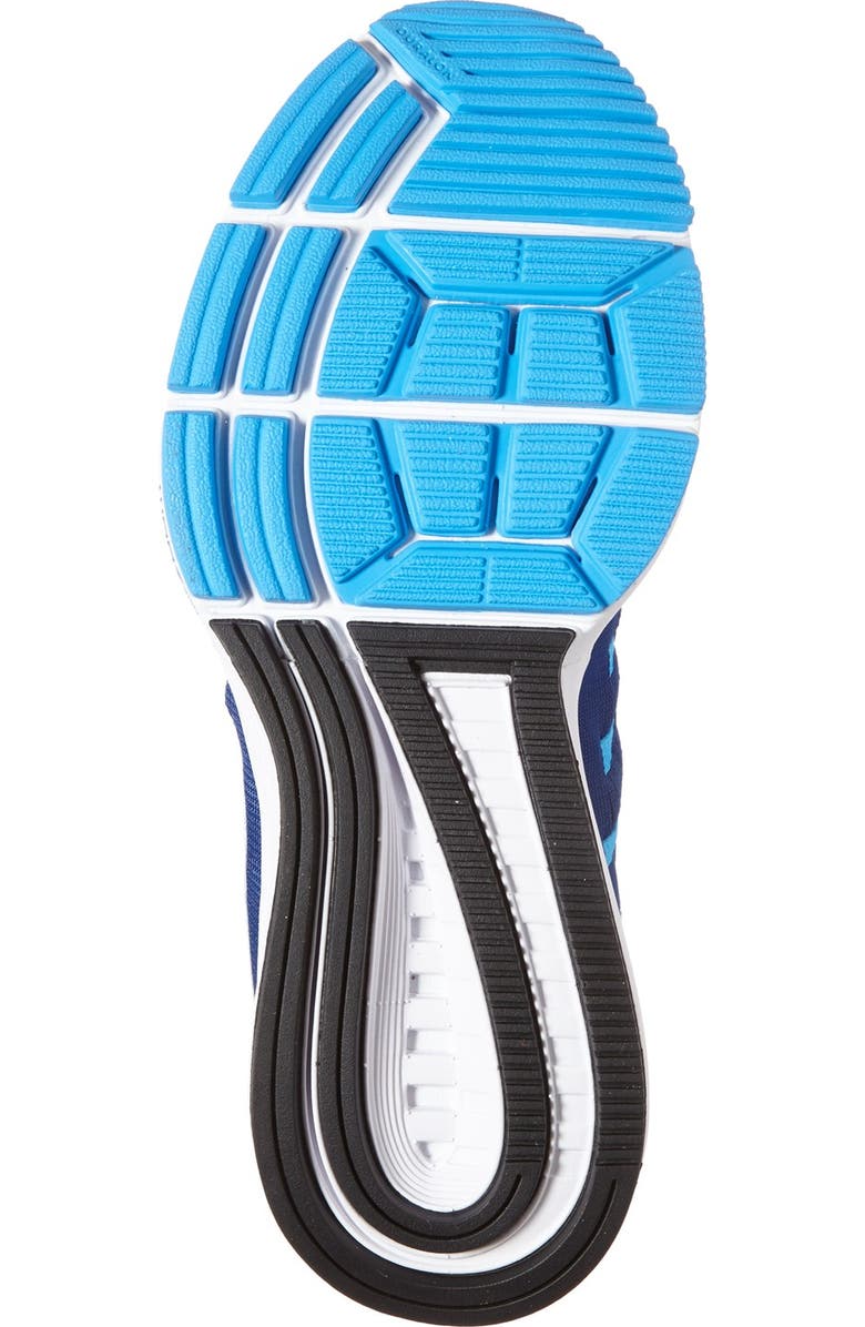 Nike Air Zoom Vomero 11 Sneaker, Alternate, color,
