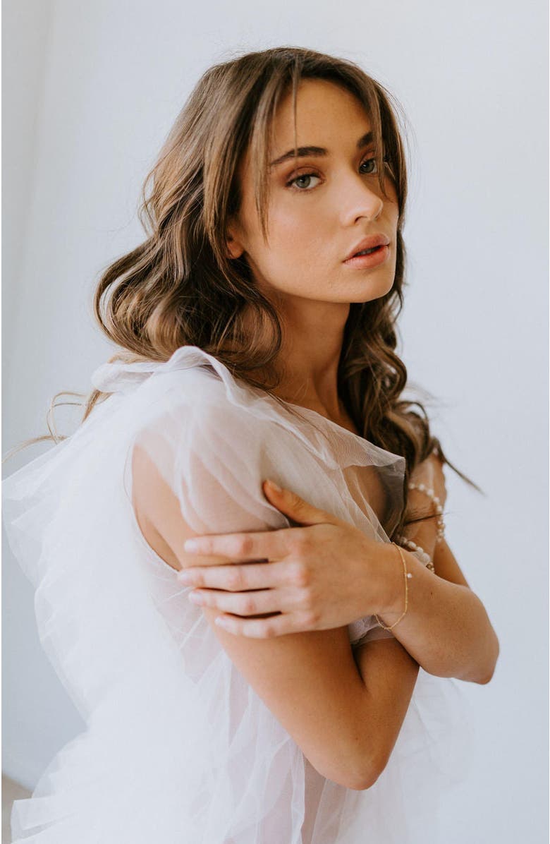 Untamed Petals Bijou Dainty Pearl Bracelet, Alternate, color, Gold