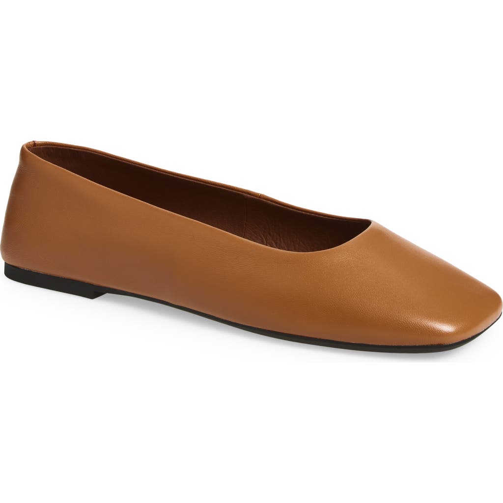 Jeffrey Campbell Listos Square Toe Flat In Orange