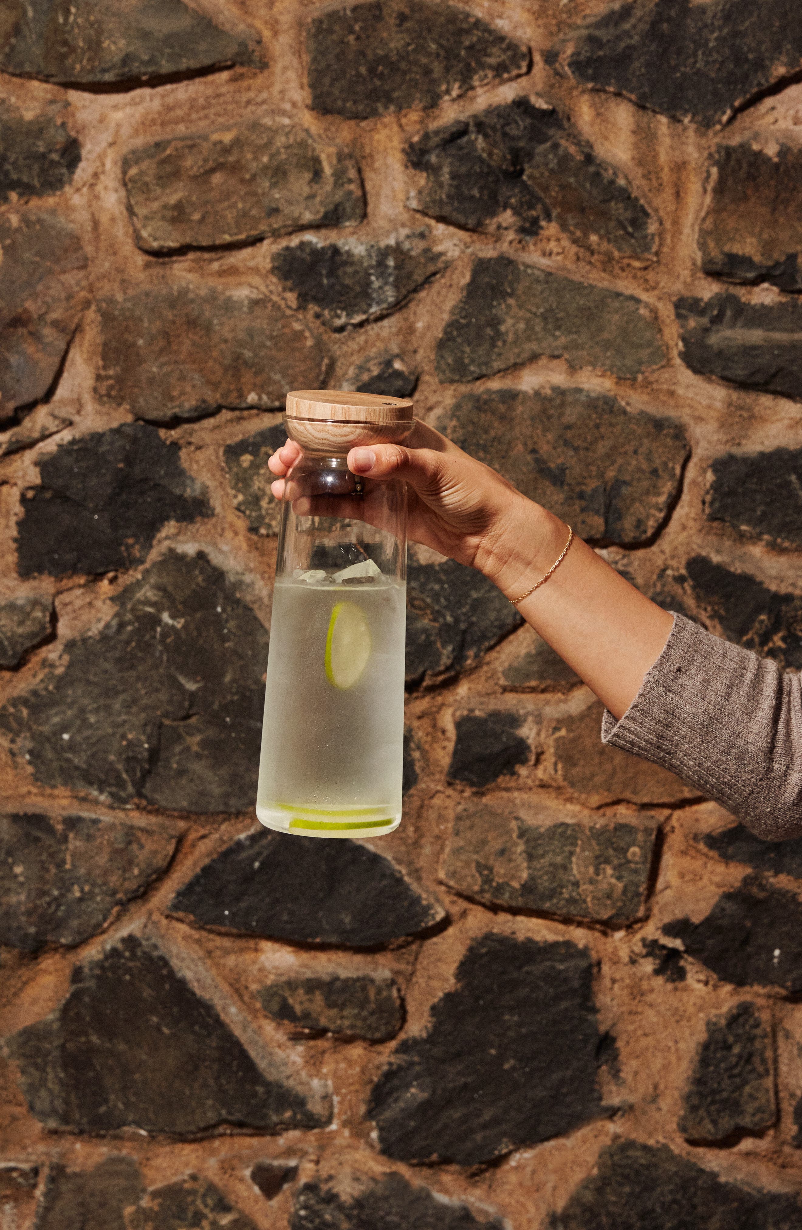 Holcomb Teeter Carafe - Thumbnail 4