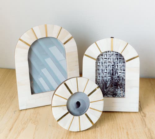 Matr Boomie Mukhendu Arch 4x6 Picture Frame In White - Arch