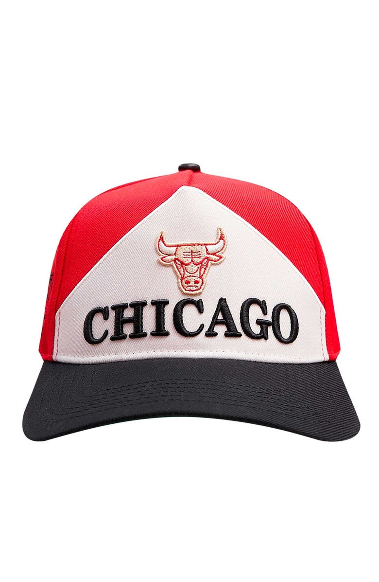 PRO STANDARD Men's Pro Standard Red/Black Chicago Bulls Pinch Chevron Adjustable Hat, Alternate, color, Red