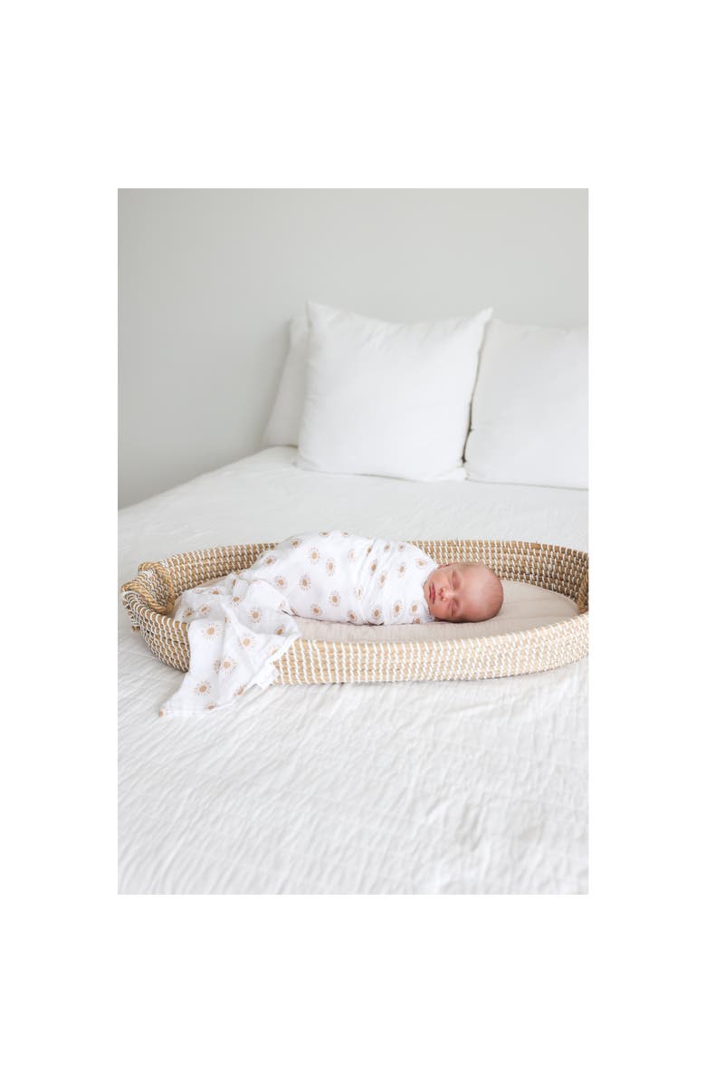 Lulujo Cotton Muslin Swaddle, Alternate, color, Suns