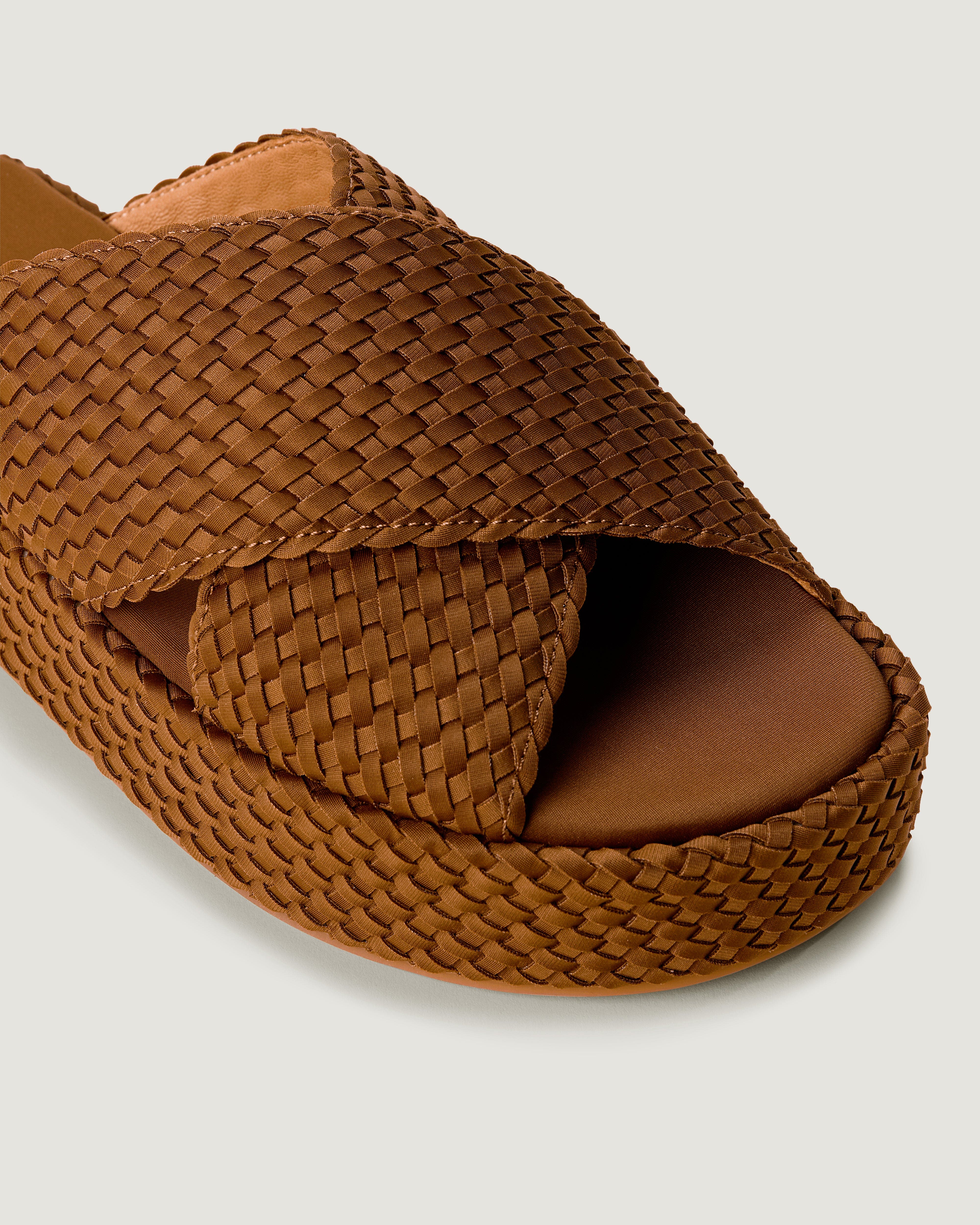 Laguna Platform, Alternate, color, Teak